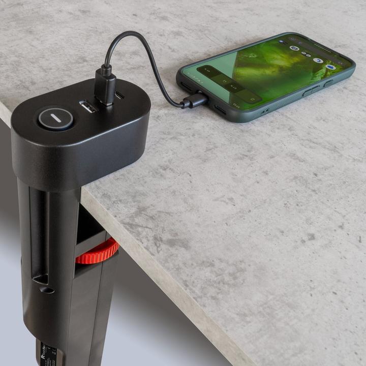 Actual product image FeinTech MD833 Steckdosenleiste klemmbar | 3x Steckdosen | 2x USB-A QC 18W | 1x USB-C PD 20W | 3m | Schwarz (3 x, 3-pole, 3 m)