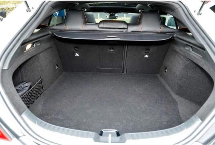 Actual product image ProPlus Trunk tray for Mercedes CLA Shooting Brake from 2015 to 2019