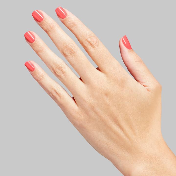Actual product image OPI Make 'Em Jelly - Drive ‘em Magenta