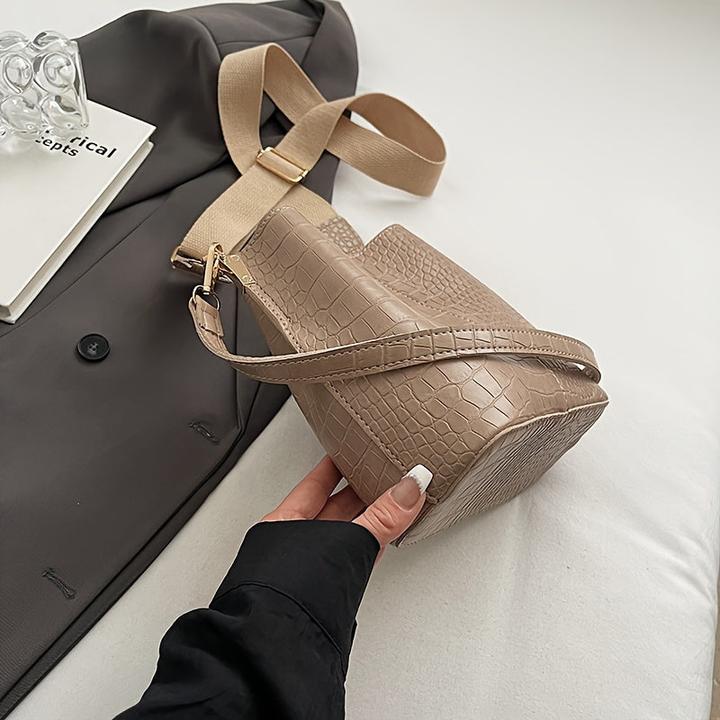 Image du produit Only-Bags.Store Sac à dos avec motif crocodile - Sac polyvalent à bandoulière et à bandoulière croisée