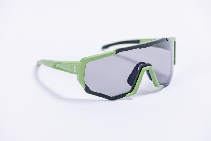 Actual product image Coast Optics Nita sports glasses Moss green with photochromic lens (Moss green mat, Green)