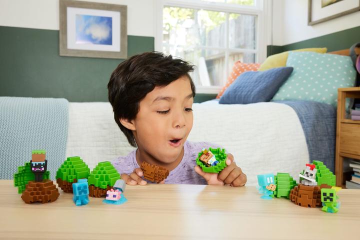 Actual product image Minecraft Mini Mode Spawn Egg (assorted - randomised)