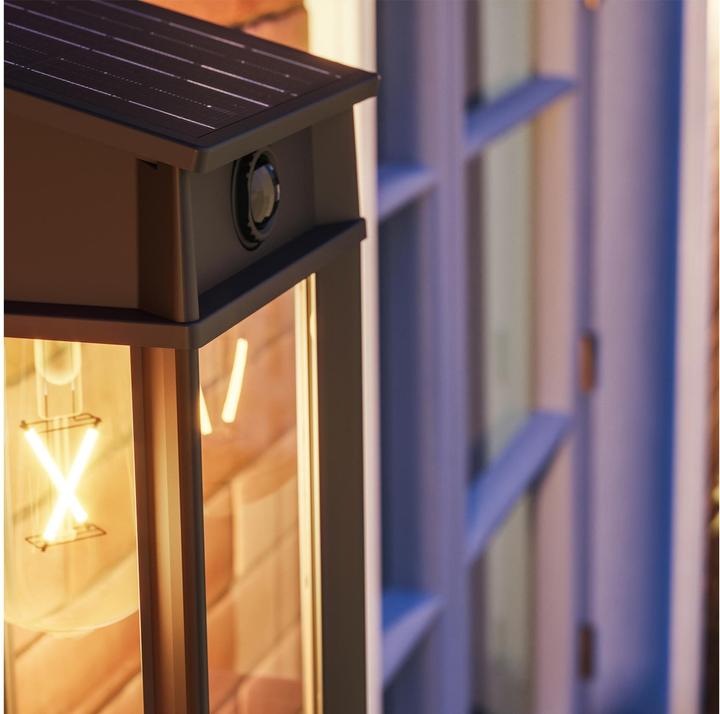 Immagine prodotto Philips Lighting Geri 929004632601 Solar-Aussenwandleuchte 3.2 W Warmweiss Schwa (470 lm, IP44)