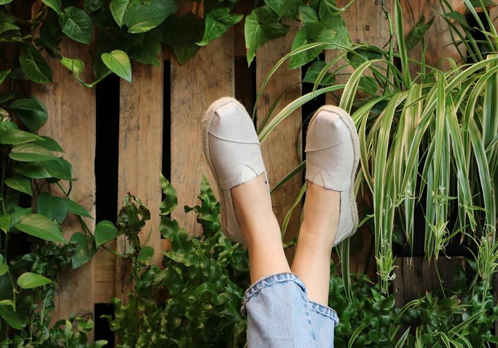 Actual product image Toms Venice Rope Ladies Slipper (36)