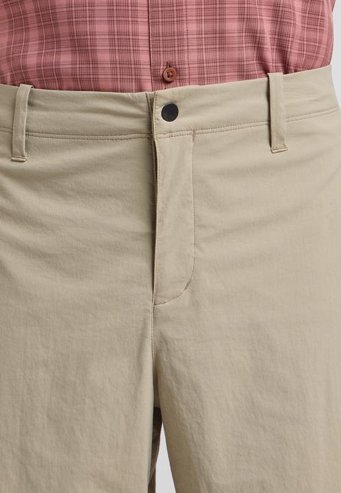 Actual product image Jack Wolfskin Desert Shorts M (48)