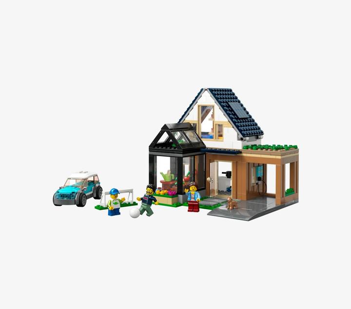 Actual product image LEGO Family home with electric car (60398, LEGO City)