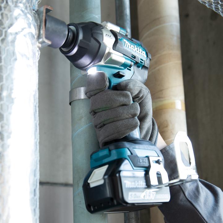 Actual product image Makita DTW700RTJ (Rechargeable battery operated)