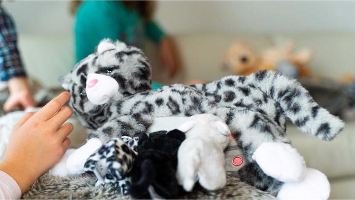 Actual product image Mamanimals Mommy cat with babies (19 cm)