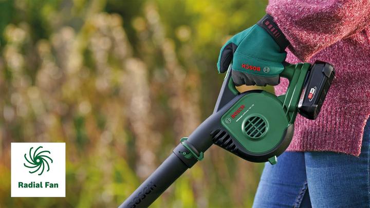 Image du produit Bosch Home & Garden LeafBlower universel 18V-130 (Fonctionnement sur batterie, Souffleur de feuilles)