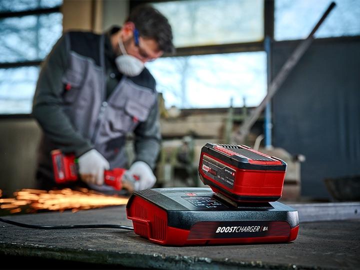 Actual product image Einhell PXC Boostcharger (18 V)
