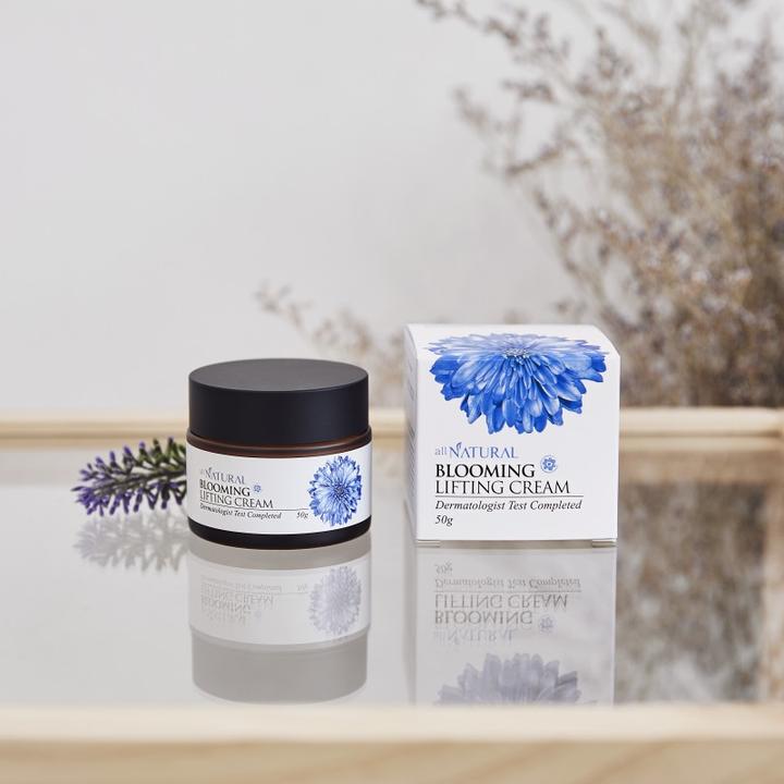 Produktbild All Natural Blooming Lifting Cream (24h Creme)