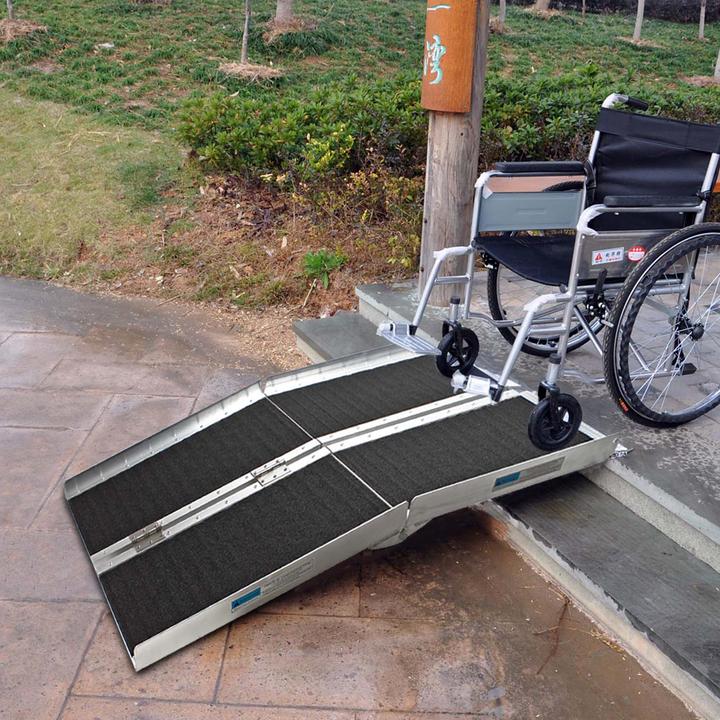 Image du produit Wiltec Rampe pour fauteuil roulant Rampe de chargement 2x Pliable Alu Surface antidérapante 183 cm 270kg