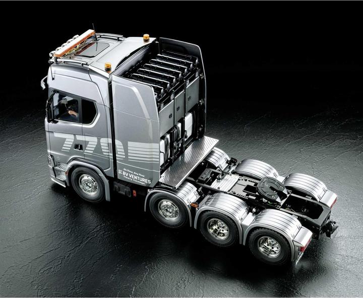 Immagine prodotto Tamiya 1/14 RC Scania 8x4/4 Gun Metal (Kit)