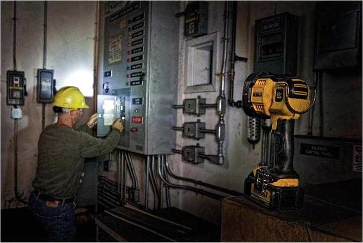 Produktbild DeWalt XR 18V Spotlight (1500 lm)