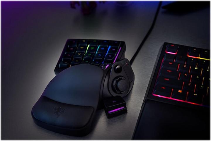 Actual product image Razer Tartarus V2 (Numeric keypad, Cable)