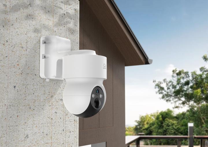 Actual product image Deltaco Smart Home Kamera SH-IPC11-4G Akku schwenk/neigbar (2304 x 1296 Pixels)