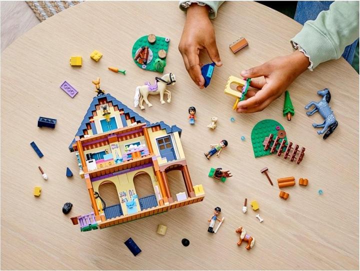 Image du produit LEGO Le centre équestre de la forêt (41683, LEGO Friends)