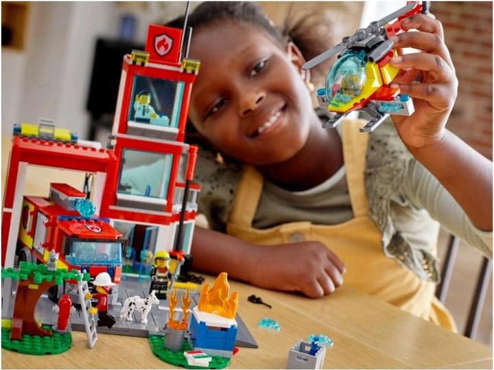 Actual product image LEGO Fire station (60320, LEGO City)