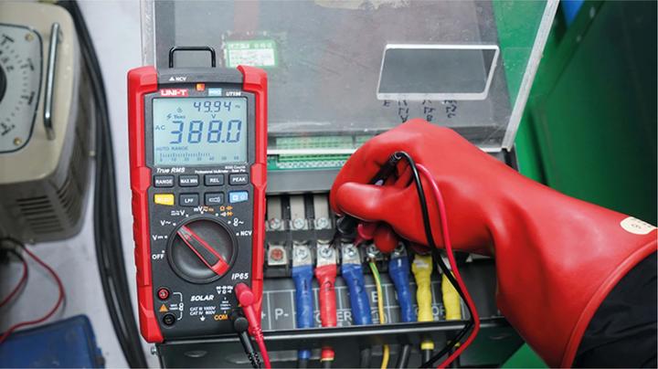 Actual product image Uni-T UT196 True RMS Professional Digital Solar Multimeter 1700V (CAT III 1000V, CAT IV 600V)