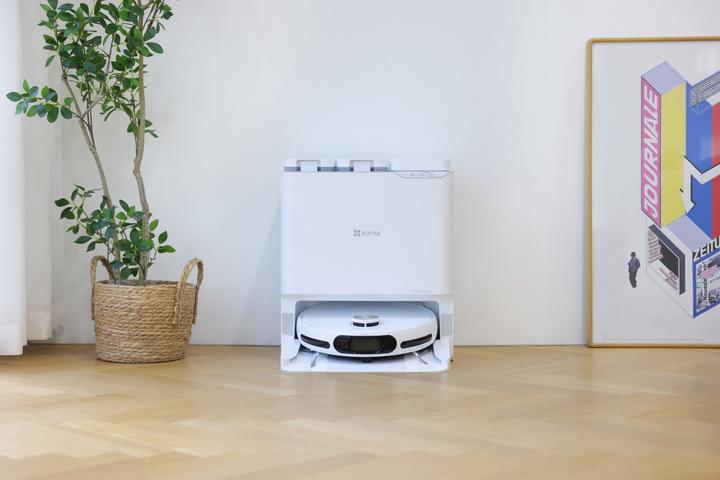 Actual product image EZVIZ RS20 Pro (Vacuum mopping robot)