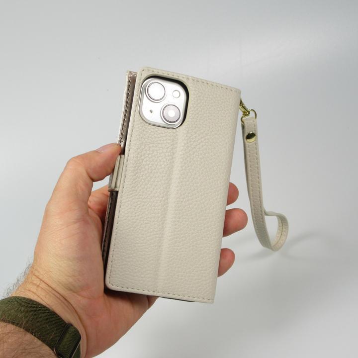 Produktbild PhoneLook Hülle Flip Wallet aus veganem Leder mit Brieftasche und Magnetverschluss (Apple iPhone 15)