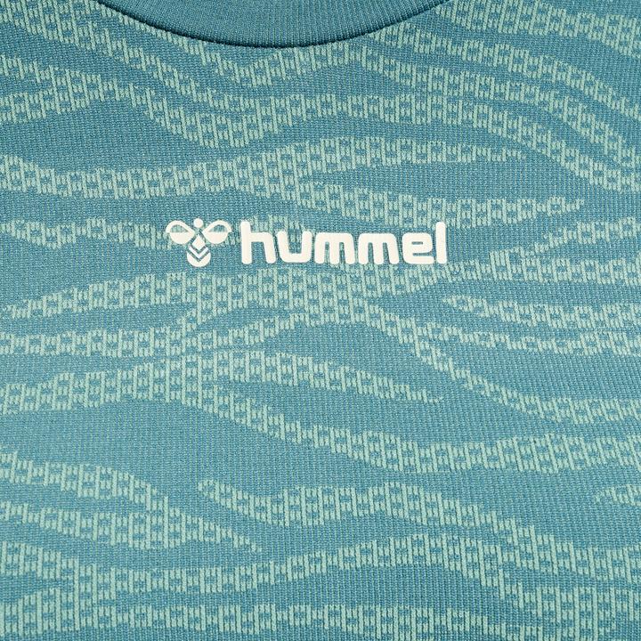 Actual product image hummel Mt Saga Seamless Crop T-Shirt Ls (L)