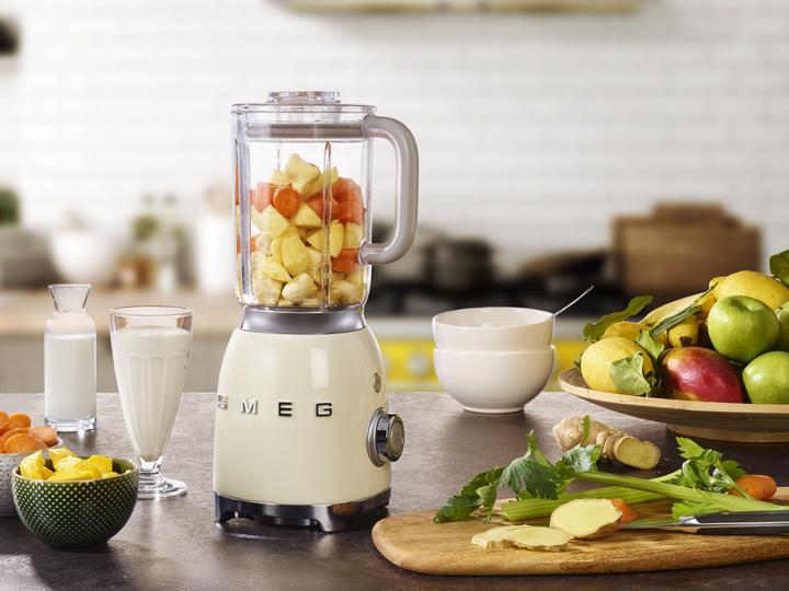Actual product image Smeg BLF03CREU (EU plug, 800 W)