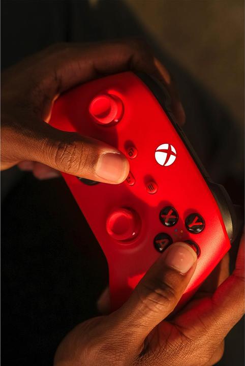 Immagine prodotto Microsoft Xbox Wireless Controller - Pulse Red (Xbox Serie S, Xbox One S, PC, Xbox One X, Xbox Series X)