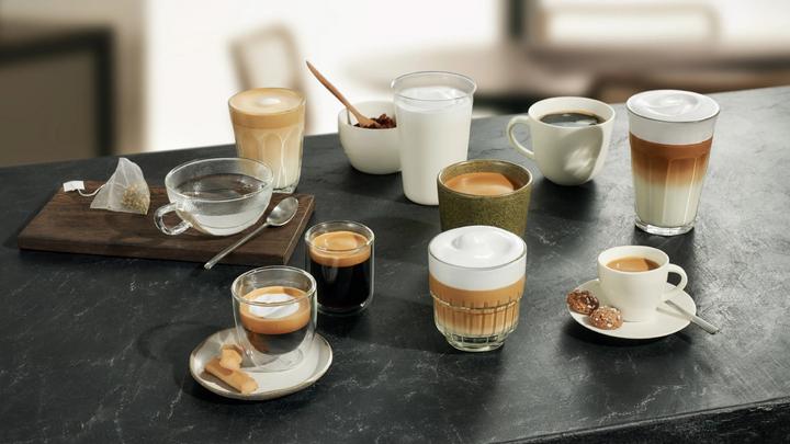 Produktbild Siemens TQ515D03 EQ500 Kaffeevollautomat Edelstahl - Klavierlack schwarz