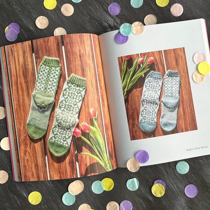 Immagine prodotto Bunte Socken und witzige Handschuhe stricken (Tedesco, Andrea Hoedt-Konken, 2024)