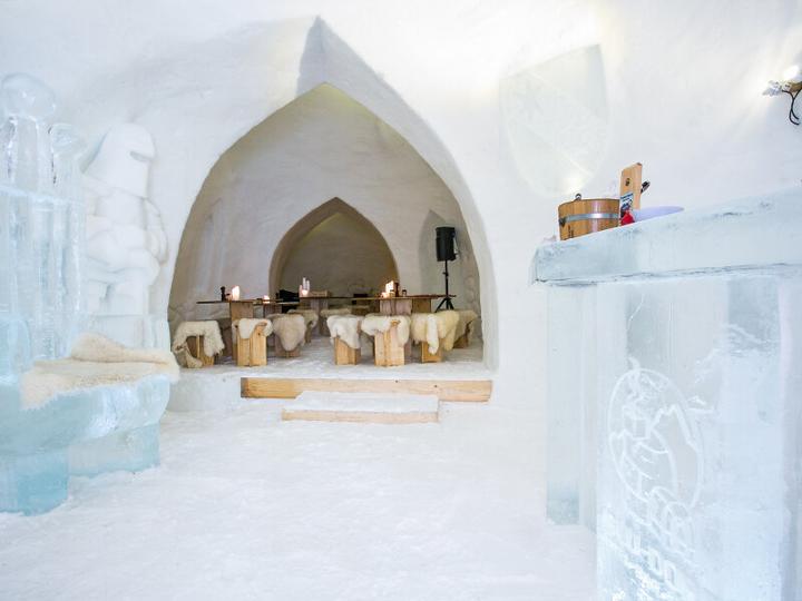 Immagine prodotto Smartbox Visita di un villaggio igloo e fonduta a Davos Klosters per 2 persone (2 pers.)