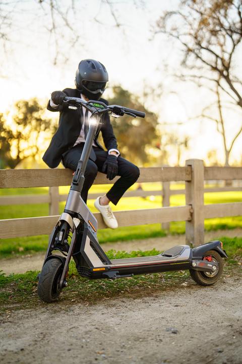 Actual product image Segway-Ninebot GT2 P (70 km/h, 90 km, 1500 W)