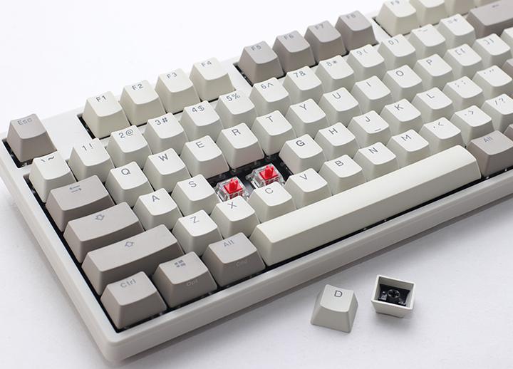 Actual product image Ducky Origin Vintage Gaming Keyboard, Cherry MX-Black (DE, Cable)