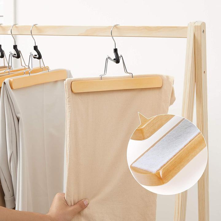 Actual product image Songmics Hanger (12 x)