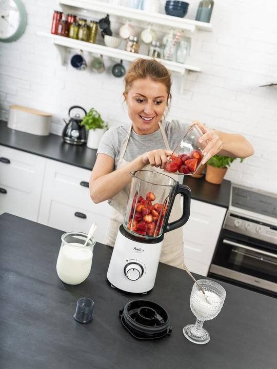 Actual product image Amica BTM3011 blender (EU plug, 700 W)