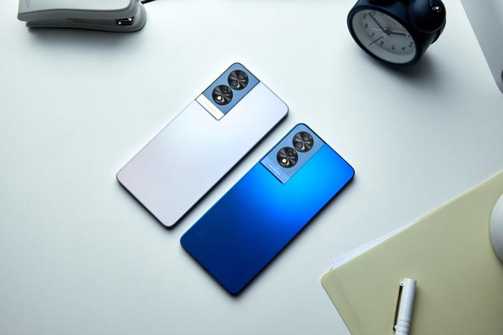 Immagine prodotto TCL 40 NXTPAPER BLU NOTTE 256GB (256 GB, Midnight Blue, 6.78", Doppia SIM, 50 Mpx, 4G)