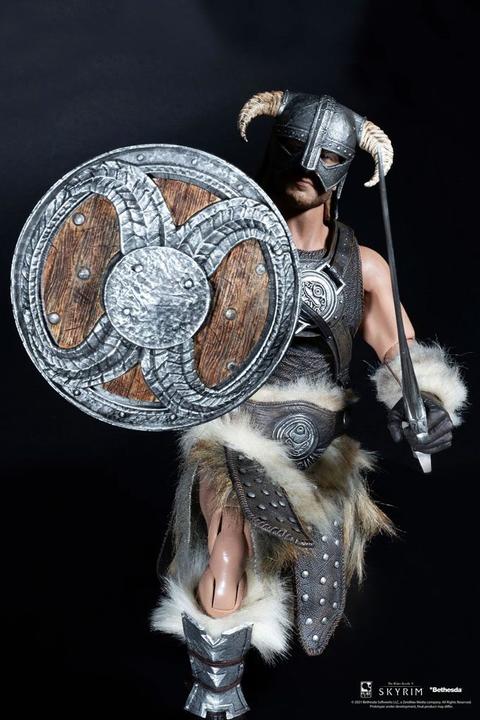 Actual product image Purearts The Elder Scrolls V: Skyrim - Deluxe Dragonborn 1:6 Scale Figure