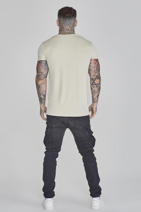 Produktbild Siksilk T-Shirt Muscle Fit T-Shirt in Ecru (M)