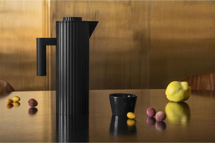 Image du produit Alessi Pichet isolant PLISSÃ‰ noir (1 l)