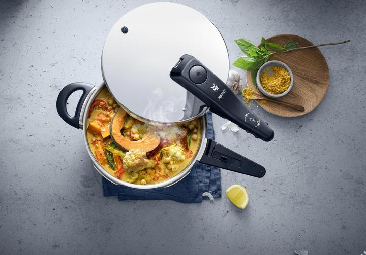 Actual product image WMF Perfect (18 cm, Pot, Stainless steel)