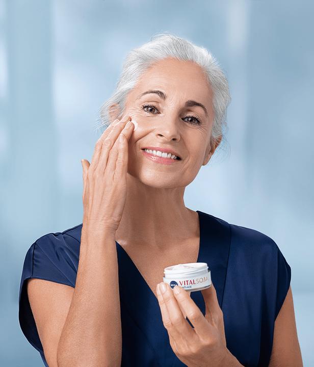 Produktbild NIVEA Vital Soja Protective Day Care SPF30 (50 ml, Tagescreme, SPF 30)