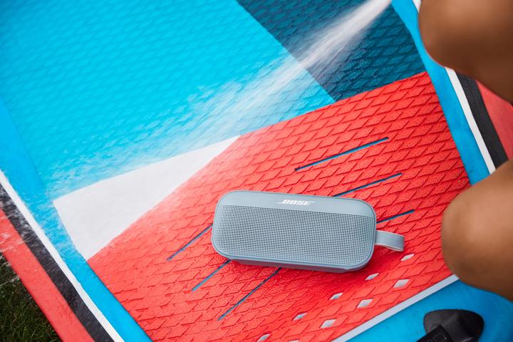 Productafbeelding Bose SoundLink Flex (12 h, Oplaadbare batterij)