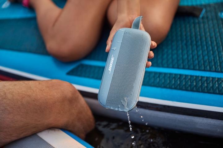 Productafbeelding Bose SoundLink Flex (12 h, Oplaadbare batterij)