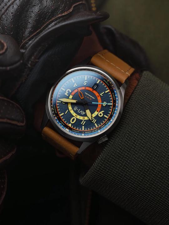 Produktbild AVI-8 AV-4120-01 Wingman Worldtimer GMT (Fliegeruhr)