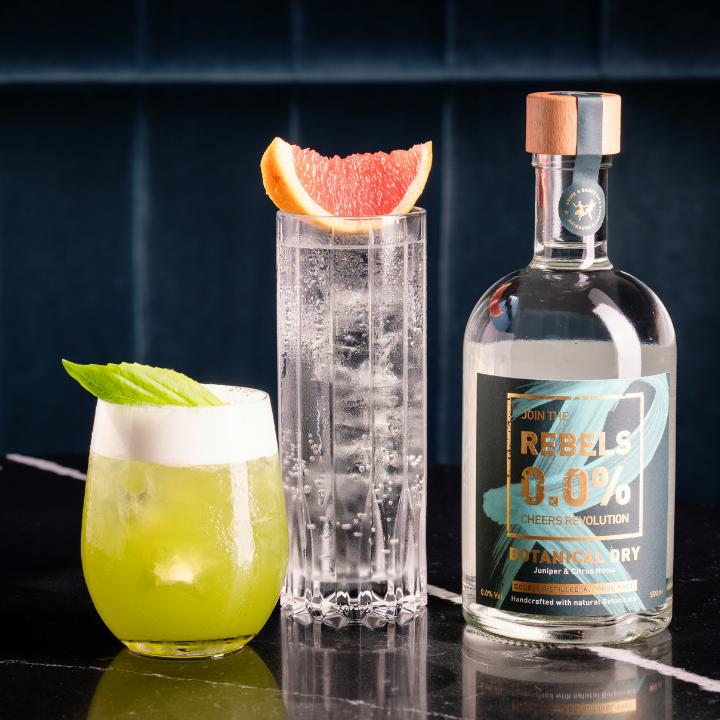 Produktbild REBELS 0.0% Botanical Dry - alkoholfrei (1 x 50 cl)