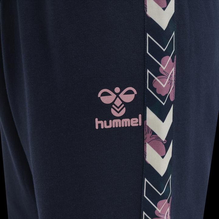Actual product image hummel Zoe Hoodie Suit (140)