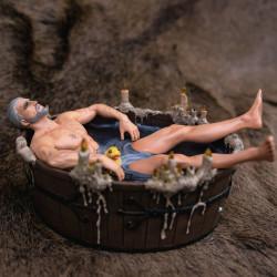 Actual product image Dark Horse Witcher 3 - Wild Hunt: Geralt in Bathtub