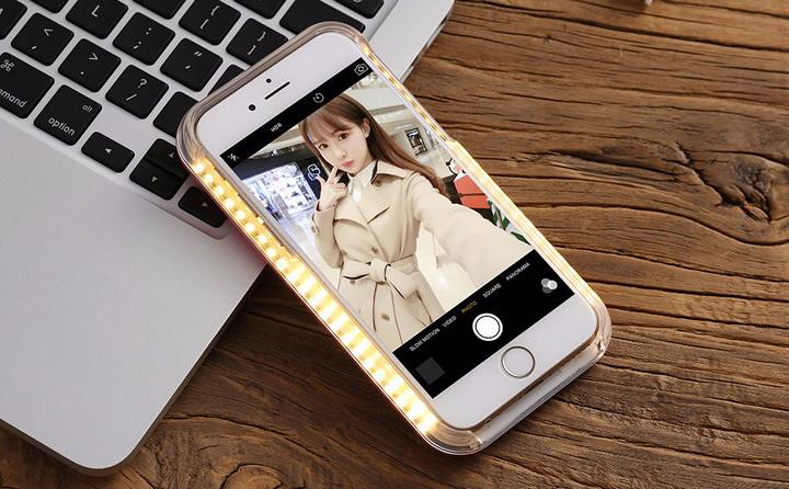 Actual product image PhoneLook Coque Lumee Selphie LED (Apple iPhone 7 Plus)