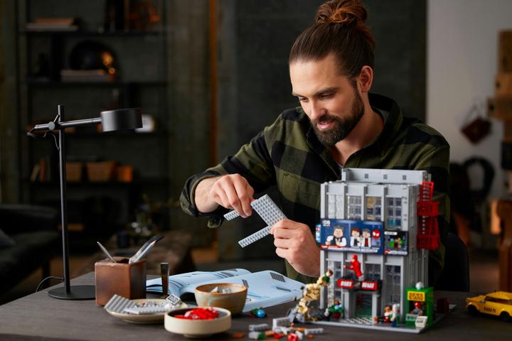 Actual product image LEGO Daily Bugle (76178, LEGO Marvel, LEGO Rare Sets)