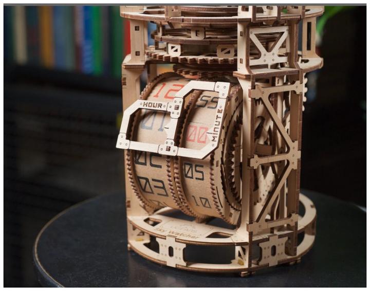 Produktbild Ugears Tourbillon-Tischuhr Sternengucker